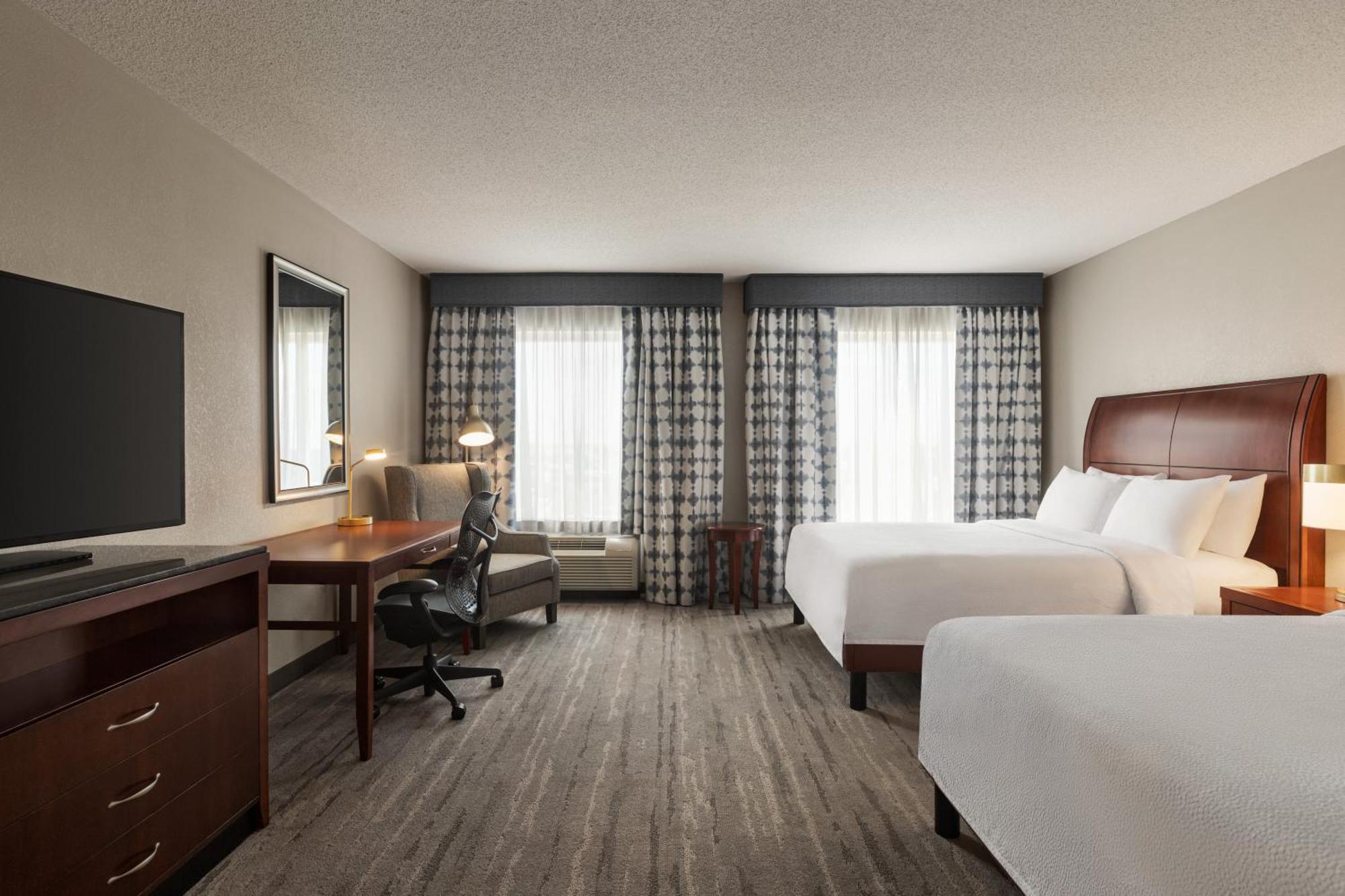 Queen Room with Two Queen Beds - Mobility and Hearing Access